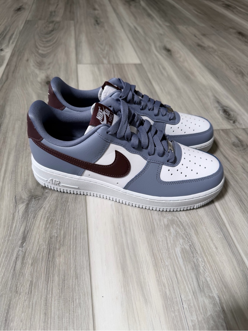 Nike Air Force 1 ’07 Diffused Blue Dark Team Red Women’s 9 New